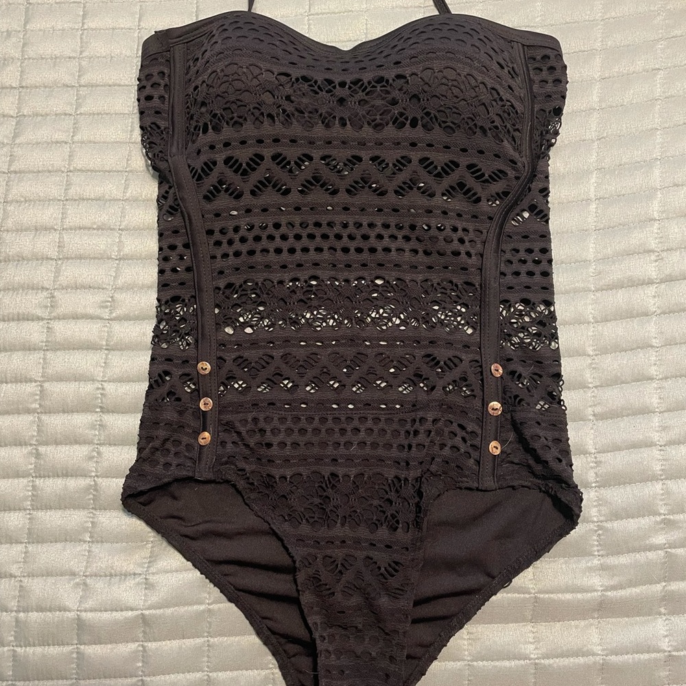 One piece swimsuit